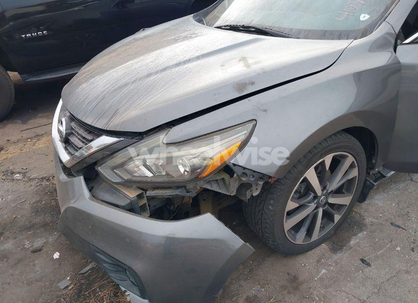 Photo 17 of 2017 Nissan Altima 2.5 SR (VIN 1N4AL3AP8HC249137)