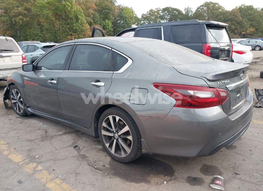Photo 3 of 2017 Nissan Altima 2.5 SR (VIN 1N4AL3AP8HC249137)