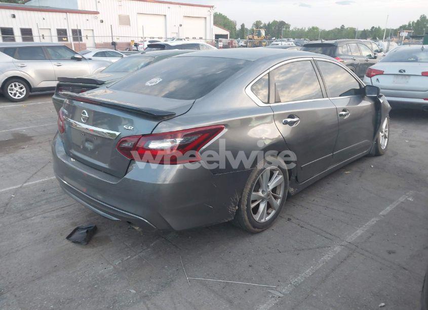 Photo 4 of 2017 Nissan Altima 2.5 SR (VIN 1N4AL3AP8HC268108)