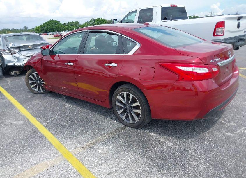 Photo 3 of 2017 Nissan Altima 2.5 SV (VIN 1N4AL3AP8HC268786)