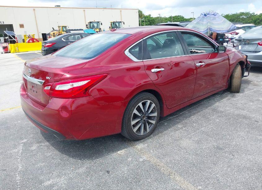 Photo 4 of 2017 Nissan Altima 2.5 SV (VIN 1N4AL3AP8HC268786)