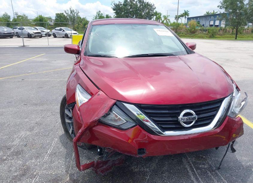 Photo 6 of 2017 Nissan Altima 2.5 SV (VIN 1N4AL3AP8HC268786)