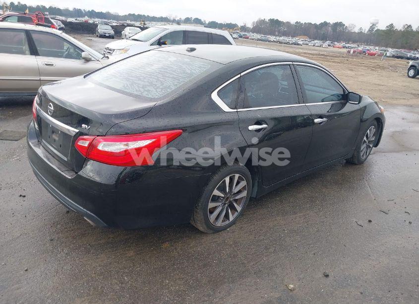 Photo 4 of 2017 Nissan Altima 2.5 SV (VIN 1N4AL3AP8HC284289)
