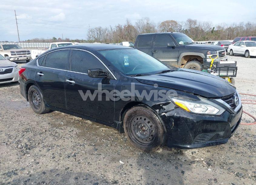 2017 Nissan Altima 2.5 S (VIN 1N4AL3AP8HC476764) main photo