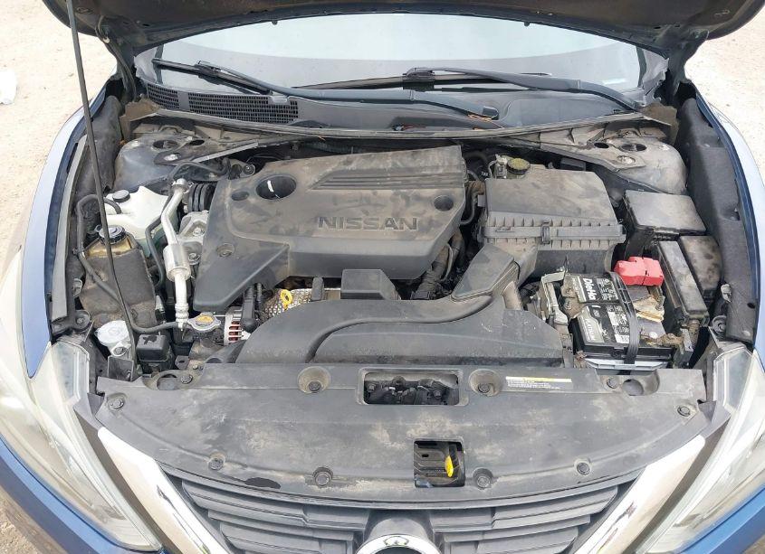 Photo 10 of 2017 Nissan Altima 2.5 SR (VIN 1N4AL3AP8HC479129)