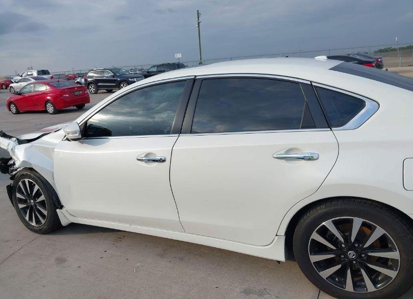 Photo 15 of 2017 Nissan Altima 2.5 SV (VIN 1N4AL3AP8HC486534)