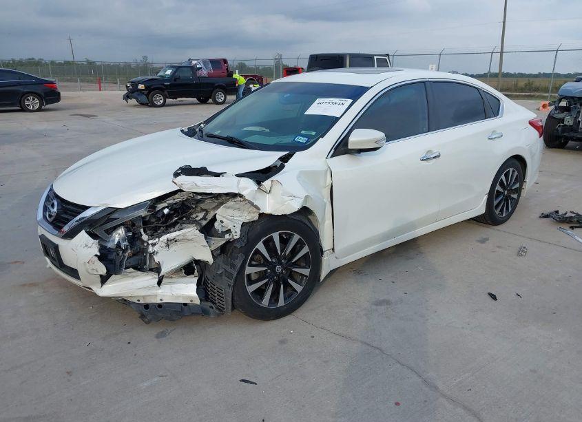 Photo 2 of 2017 Nissan Altima 2.5 SV (VIN 1N4AL3AP8HC486534)