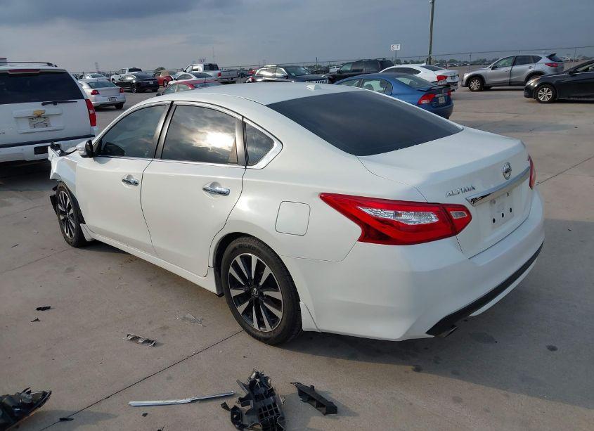 Photo 3 of 2017 Nissan Altima 2.5 SV (VIN 1N4AL3AP8HC486534)