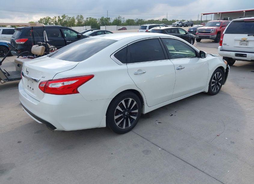 Photo 4 of 2017 Nissan Altima 2.5 SV (VIN 1N4AL3AP8HC486534)