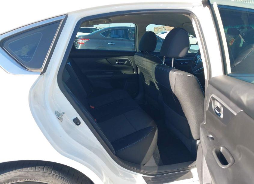 Photo 8 of 2017 Nissan Altima 2.5 SR (VIN 1N4AL3AP8HC491068)