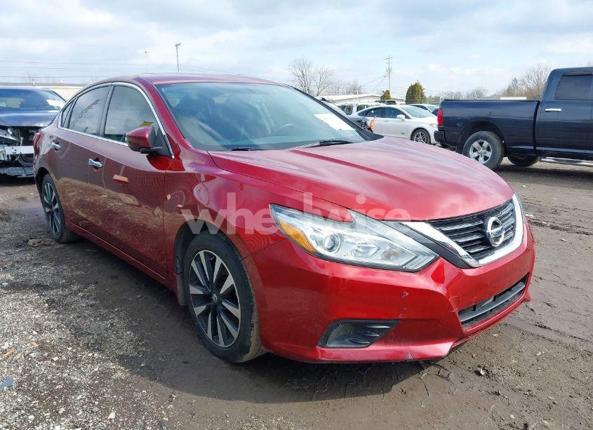 2017 Nissan Altima 2.5 SV (VIN 1N4AL3AP8HC493256) main photo