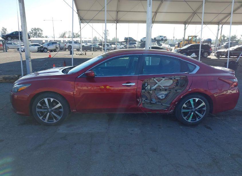 Photo 15 of 2017 Nissan Altima 2.5 SR (VIN 1N4AL3AP8HC498652)