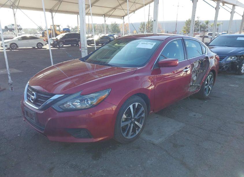 Photo 2 of 2017 Nissan Altima 2.5 SR (VIN 1N4AL3AP8HC498652)