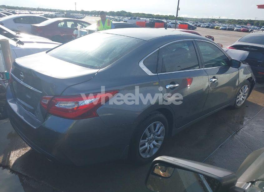 Photo 4 of 2017 Nissan Altima 2.5 S (VIN 1N4AL3AP8HC499140)