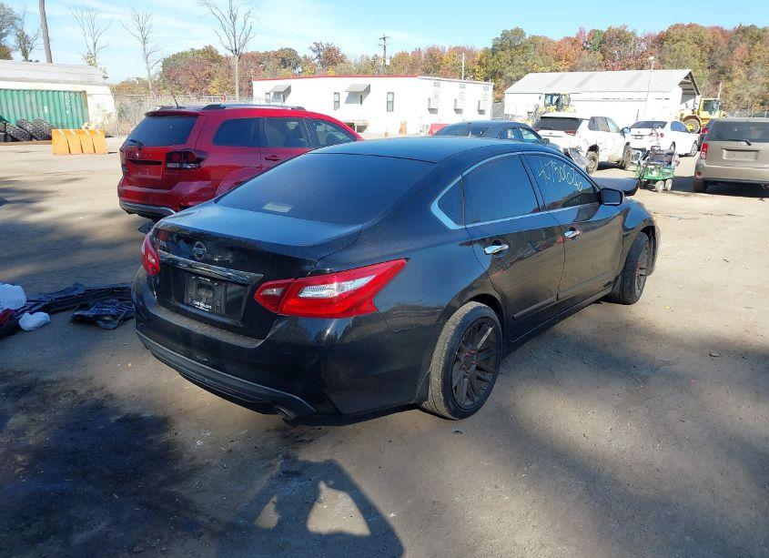 Photo 4 of 2017 Nissan Altima 2.5 S (VIN 1N4AL3AP8HN307106)