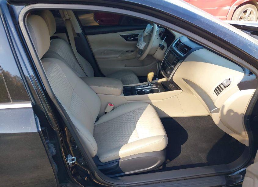 Photo 5 of 2017 Nissan Altima 2.5 S (VIN 1N4AL3AP8HN307106)