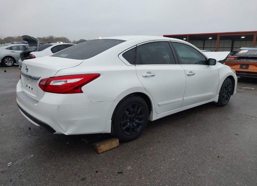 Photo 4 of 2017 Nissan Altima 2.5 S (VIN 1N4AL3AP8HN308787)