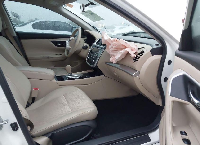 Photo 5 of 2017 Nissan Altima 2.5 S (VIN 1N4AL3AP8HN308787)