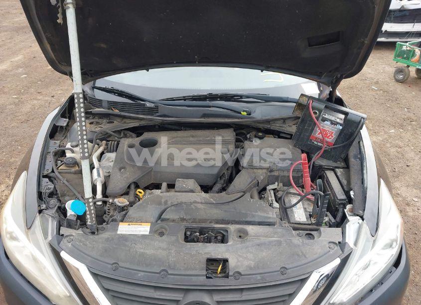 Photo 10 of 2017 Nissan Altima 2.5/2.5 S/2.5 SL/2.5 SR/2.5 SV (VIN 1N4AL3AP8HN313214)