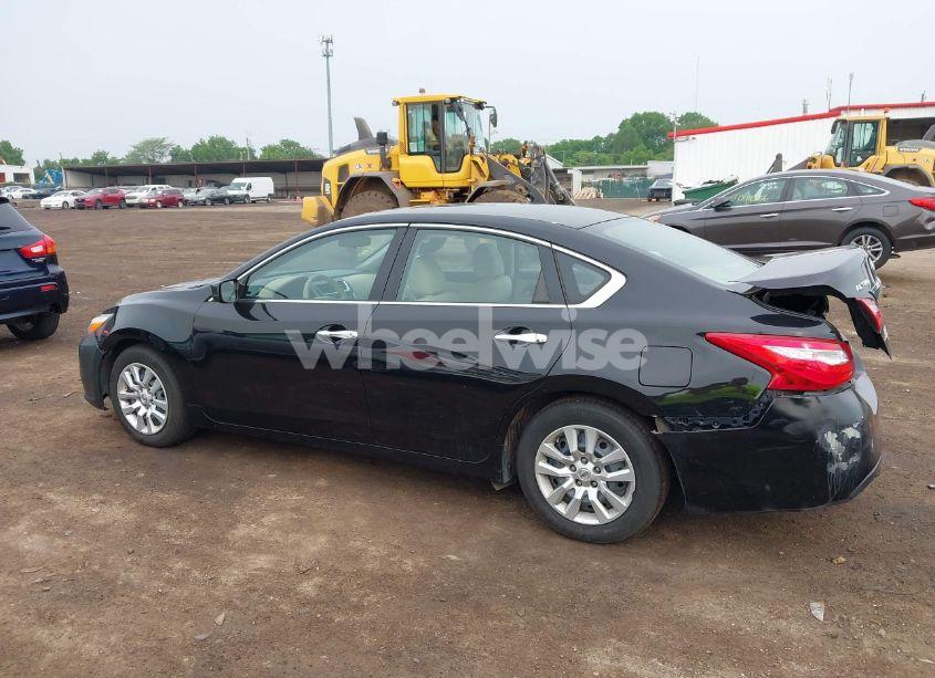 Photo 15 of 2017 Nissan Altima 2.5/2.5 S/2.5 SL/2.5 SR/2.5 SV (VIN 1N4AL3AP8HN313214)