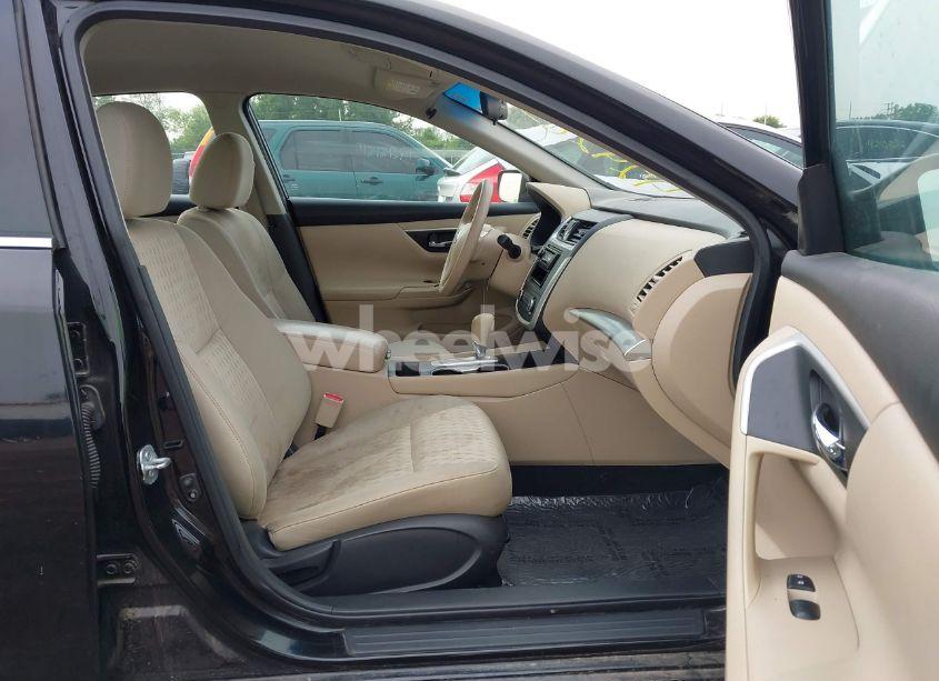 Photo 5 of 2017 Nissan Altima 2.5/2.5 S/2.5 SL/2.5 SR/2.5 SV (VIN 1N4AL3AP8HN313214)