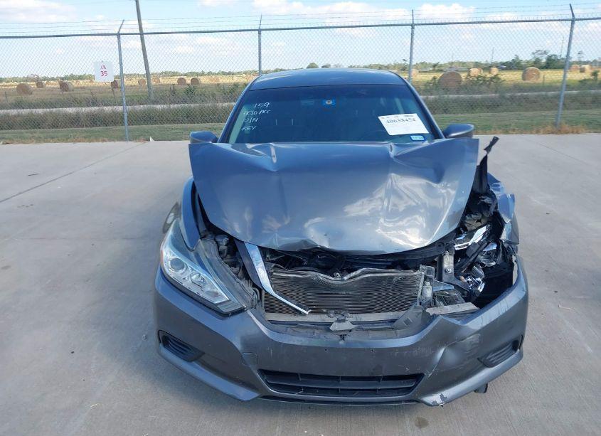 Photo 13 of 2017 Nissan Altima 2.5/2.5 S/2.5 SL/2.5 SR/2.5 SV (VIN 1N4AL3AP8HN314590)