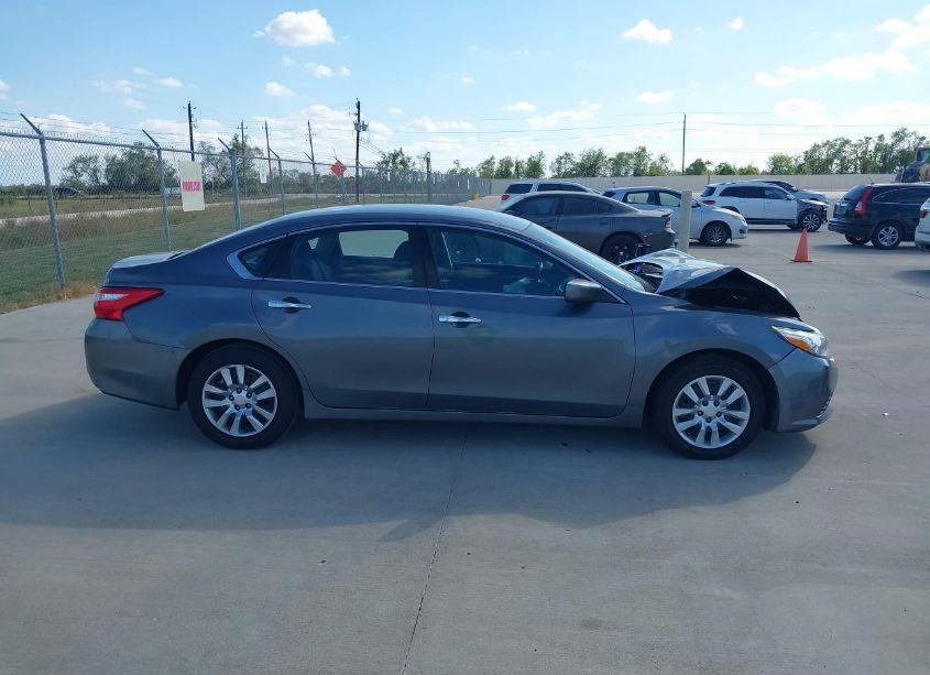 Photo 14 of 2017 Nissan Altima 2.5/2.5 S/2.5 SL/2.5 SR/2.5 SV (VIN 1N4AL3AP8HN314590)