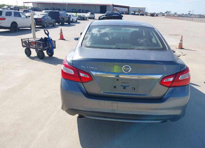 Photo 17 of 2017 Nissan Altima 2.5/2.5 S/2.5 SL/2.5 SR/2.5 SV (VIN 1N4AL3AP8HN314590)