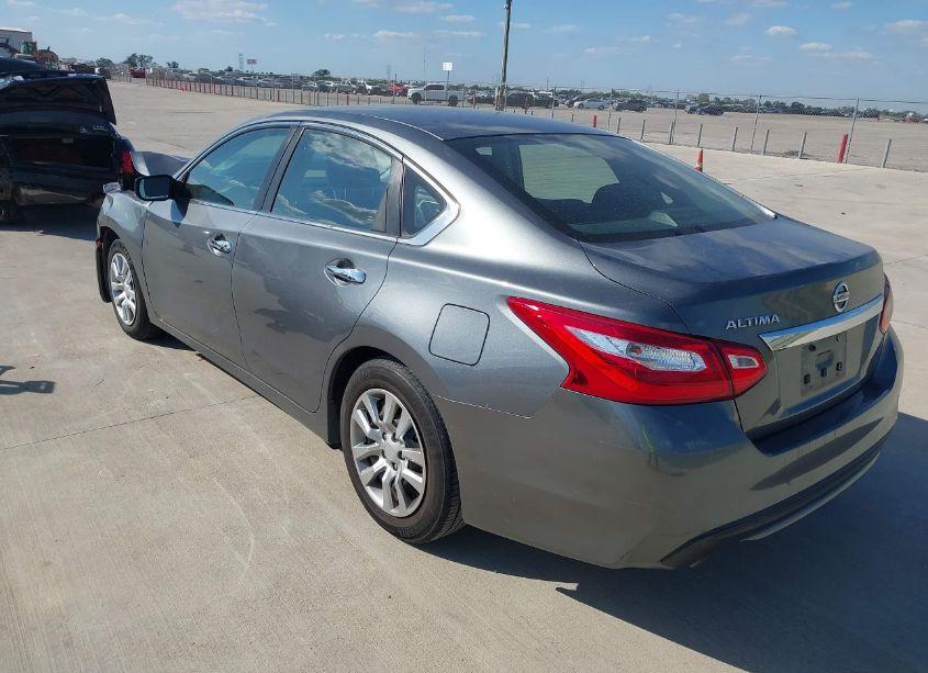 Photo 3 of 2017 Nissan Altima 2.5/2.5 S/2.5 SL/2.5 SR/2.5 SV (VIN 1N4AL3AP8HN314590)