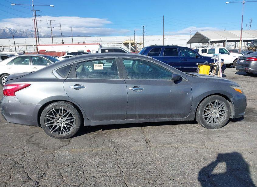 Photo 18 of 2017 Nissan Altima 2.5 S (VIN 1N4AL3AP8HN314766)