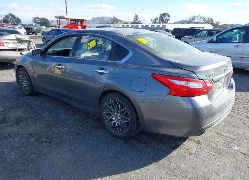 Photo 3 of 2017 Nissan Altima 2.5 S (VIN 1N4AL3AP8HN314766)