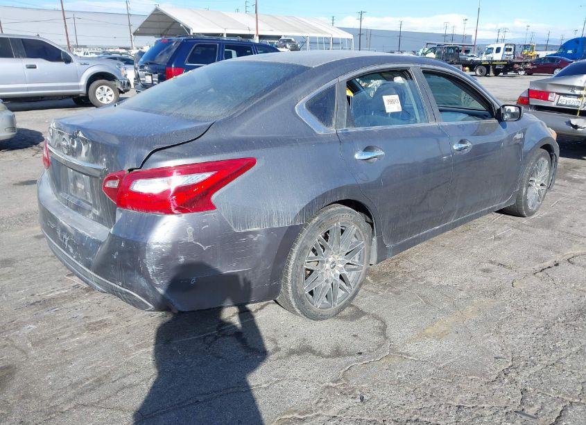 Photo 4 of 2017 Nissan Altima 2.5 S (VIN 1N4AL3AP8HN314766)