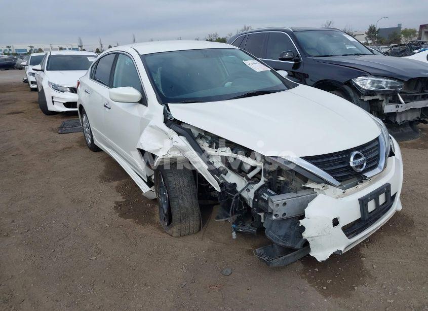 2017 Nissan Altima 2.5 S (VIN 1N4AL3AP8HN316310) main photo