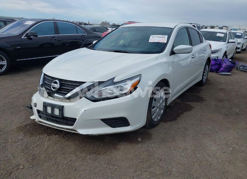 Photo 2 of 2017 Nissan Altima 2.5 S (VIN 1N4AL3AP8HN316310)