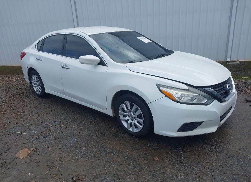 2017 Nissan Altima 2.5 S (VIN 1N4AL3AP8HN316758) main photo