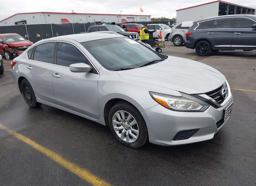 2017 Nissan Altima 2.5 S (VIN 1N4AL3AP8HN340798) main photo