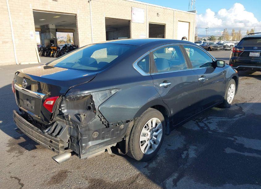Photo 4 of 2017 Nissan Altima 2.5 S (VIN 1N4AL3AP8HN346861)