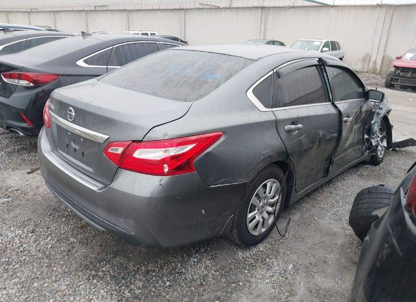 Photo 4 of 2017 Nissan Altima 2.5 S (VIN 1N4AL3AP8HN347377)