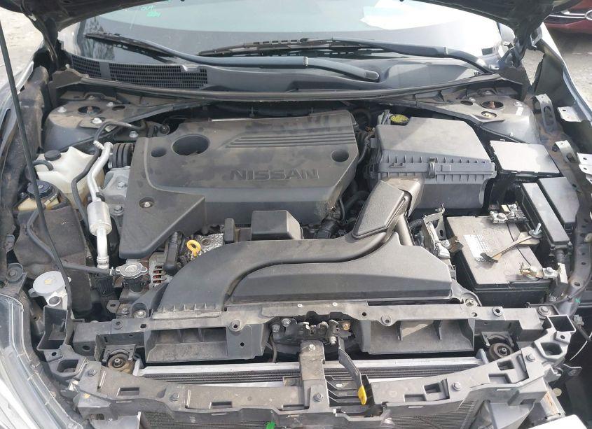 Photo 10 of 2017 Nissan Altima 2.5 S (VIN 1N4AL3AP8HN352627)