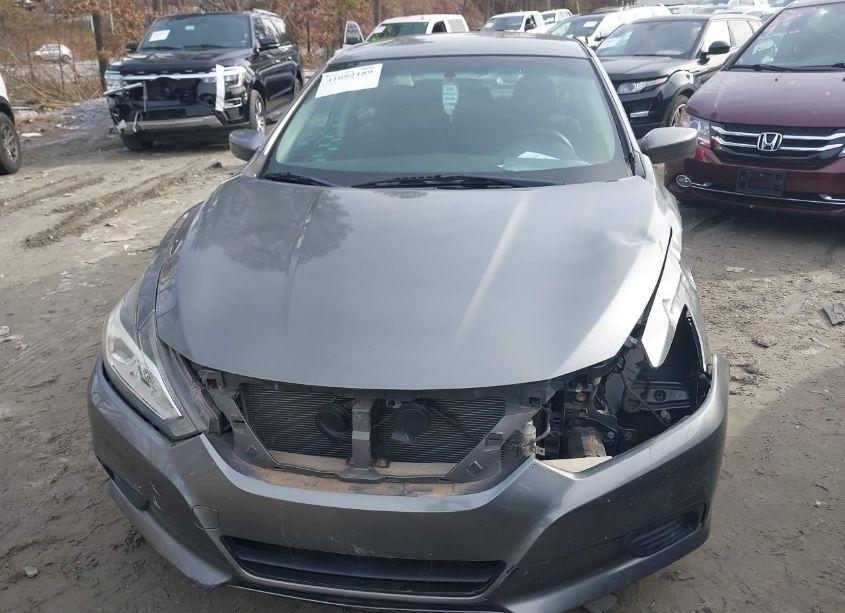 Photo 12 of 2017 Nissan Altima 2.5 S (VIN 1N4AL3AP8HN352627)