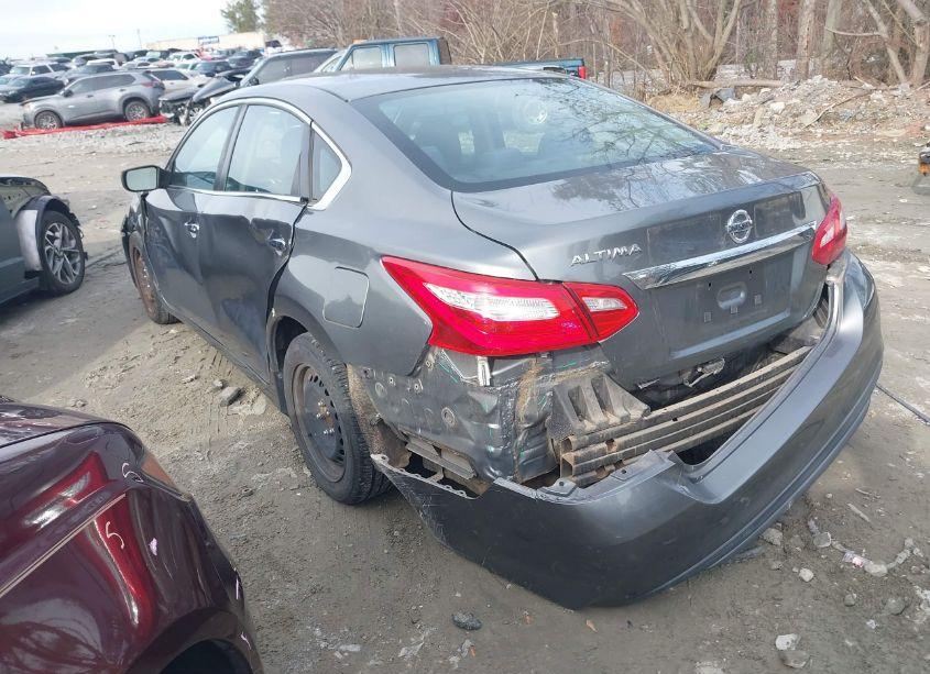 Photo 3 of 2017 Nissan Altima 2.5 S (VIN 1N4AL3AP8HN352627)