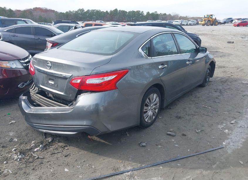 Photo 4 of 2017 Nissan Altima 2.5 S (VIN 1N4AL3AP8HN352627)