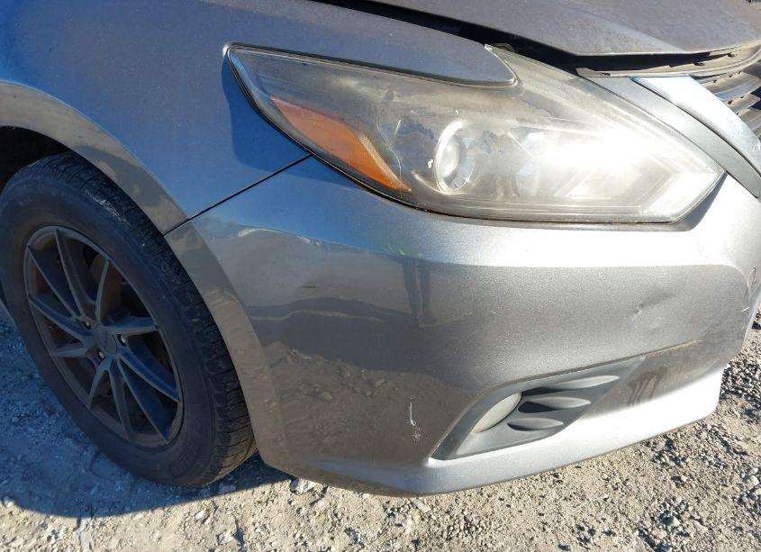 Photo 17 of 2017 Nissan Altima 2.5 SR (VIN 1N4AL3AP8HN353356)