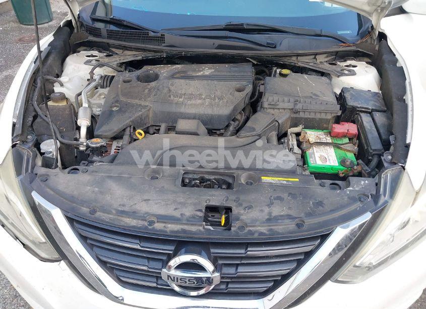 Photo 10 of 2017 Nissan Altima 2.5 S (VIN 1N4AL3AP8HN353759)