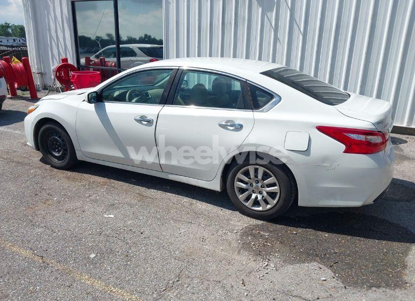 Photo 14 of 2017 Nissan Altima 2.5 S (VIN 1N4AL3AP8HN353759)