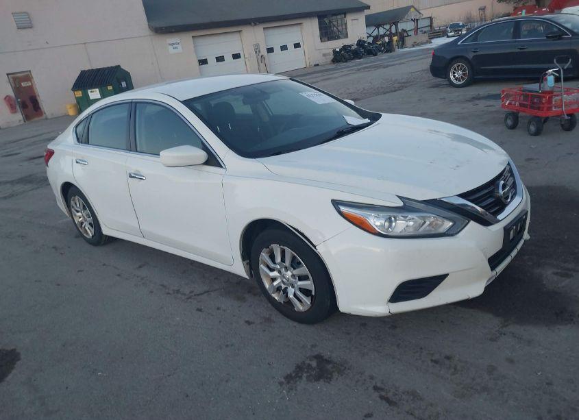 2017 Nissan Altima 2.5 S (VIN 1N4AL3AP8HN363028) main photo