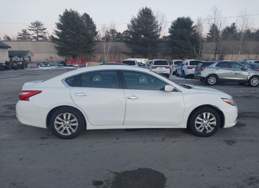 Photo 13 of 2017 Nissan Altima 2.5 S (VIN 1N4AL3AP8HN363028)