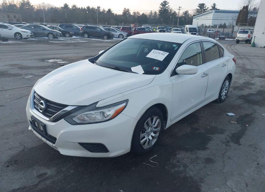 Photo 2 of 2017 Nissan Altima 2.5 S (VIN 1N4AL3AP8HN363028)