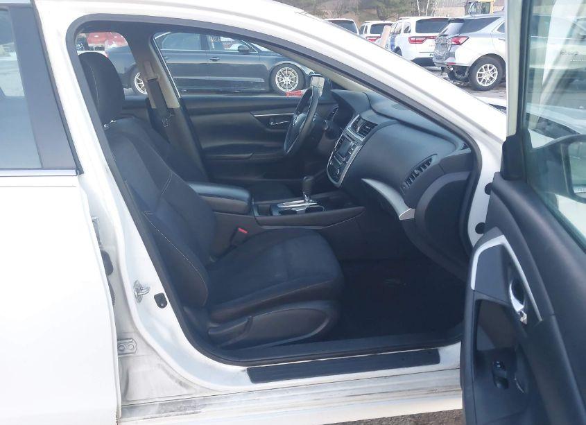 Photo 5 of 2017 Nissan Altima 2.5 S (VIN 1N4AL3AP8HN363028)