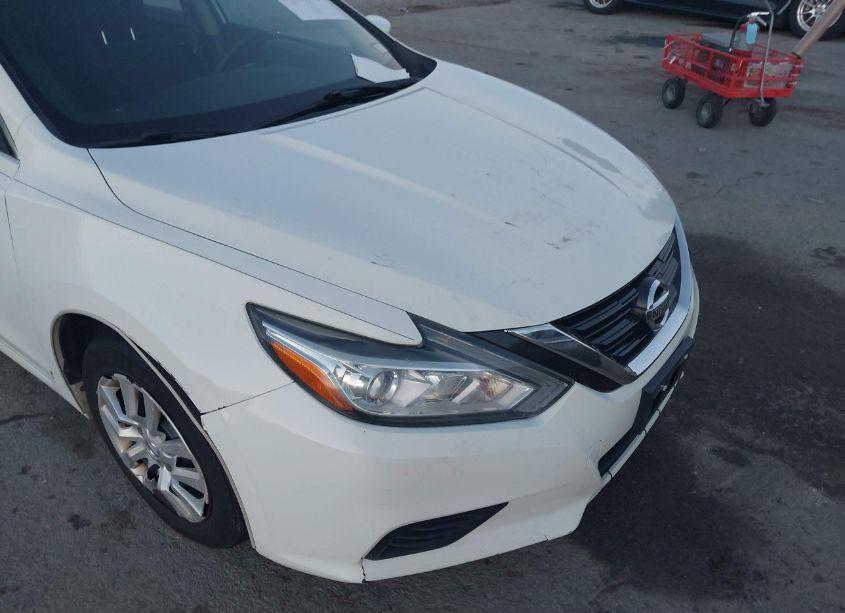 Photo 6 of 2017 Nissan Altima 2.5 S (VIN 1N4AL3AP8HN363028)